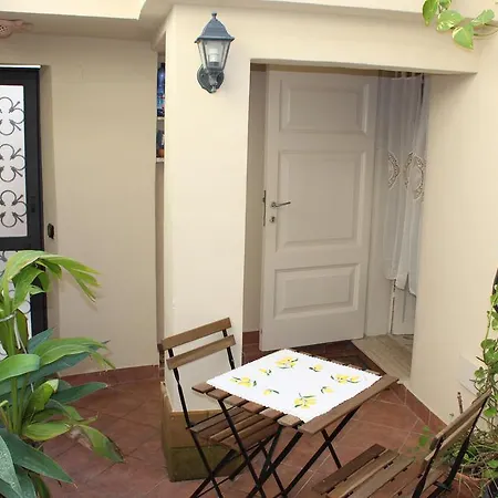 Διαμέρισμα Lascaris Lascari