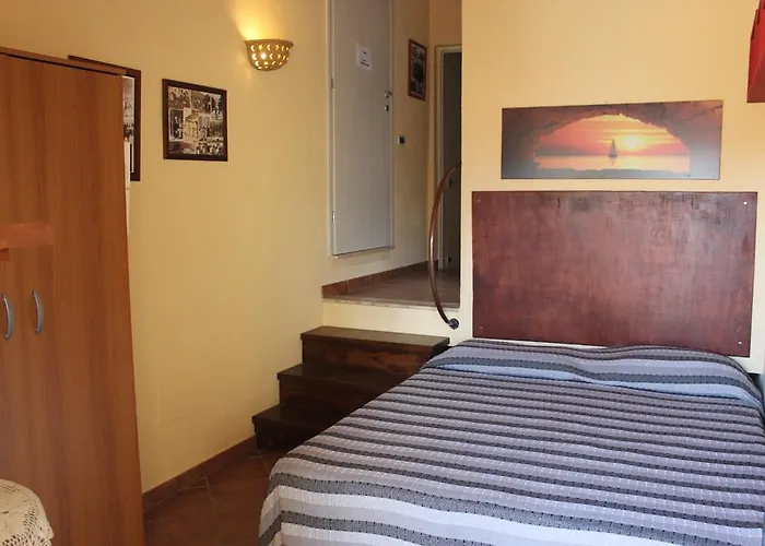 Lascaris 拉斯卡里